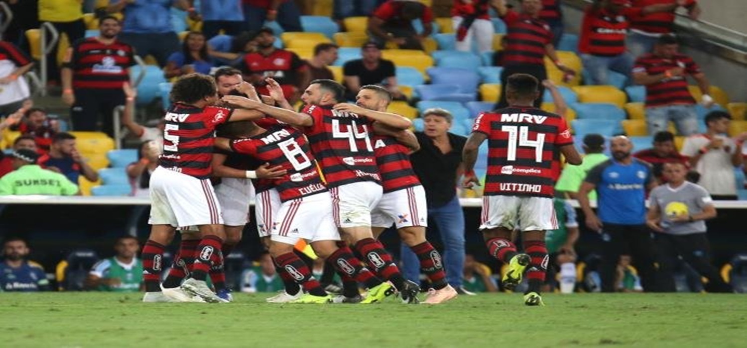 Grêmio perde para o Flamengo e fica ameaçado no G4