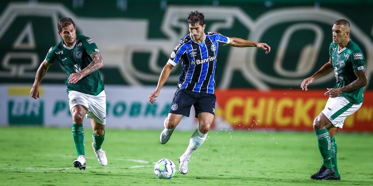 Grêmio desperdiça chances, apenas empata com o Goiás e deixa o G-4