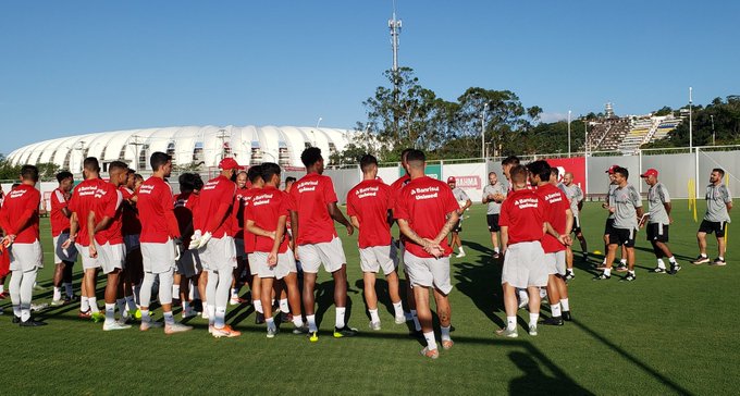 Coudet fecha treino do Inter e esconde time para o Gauchão