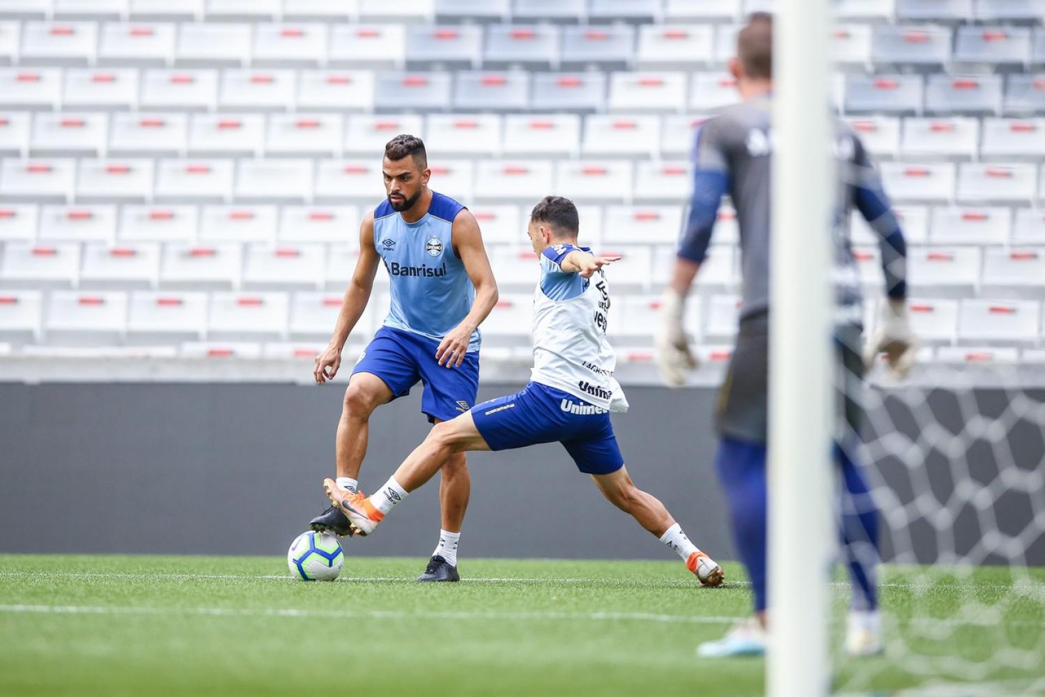 Athletico x Grêmio: Renato faz treino em palco do jogo e deve ter Galhardo na lateral