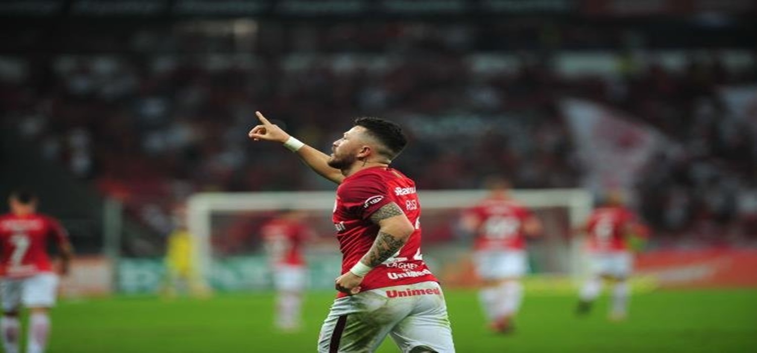 No sufoco, Inter vira sobre o Corinthians no Beira-Rio