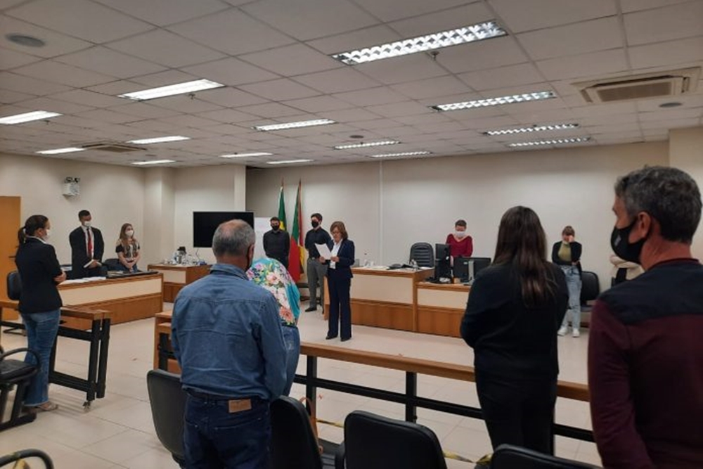 Condenada a mãe que tentou matar a filha de 2 anos ao provocar acidente no RS