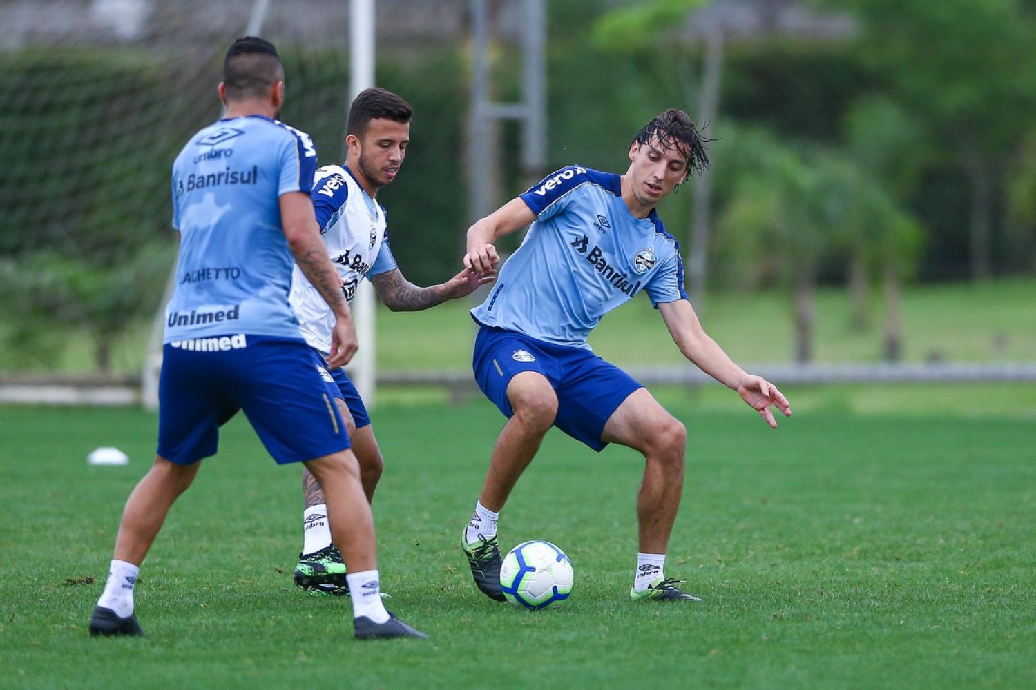 Grêmio x Inter: quinteto treina e reforça o time para o Gre-Nal; Vizeu trabalha com bola