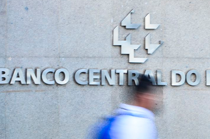 Mercado financeiro prevê crescimento da economia em 0,84% neste ano