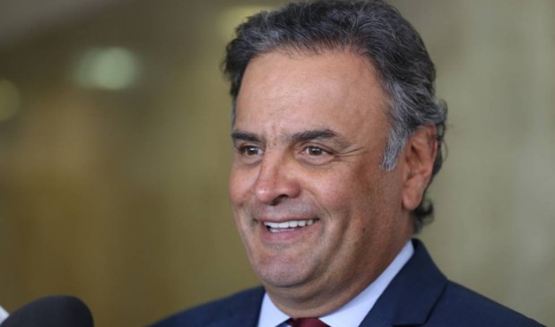 Justiça em SP determina bloqueio de R$ 128 milhões de Aécio Neves