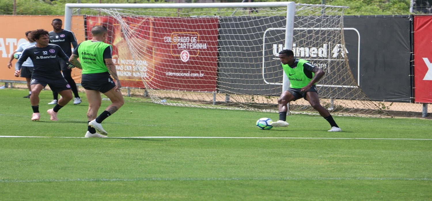 Paraná x Inter: Dourado e Pottker ficam fora de treino, enquanto Damião segue tratamento