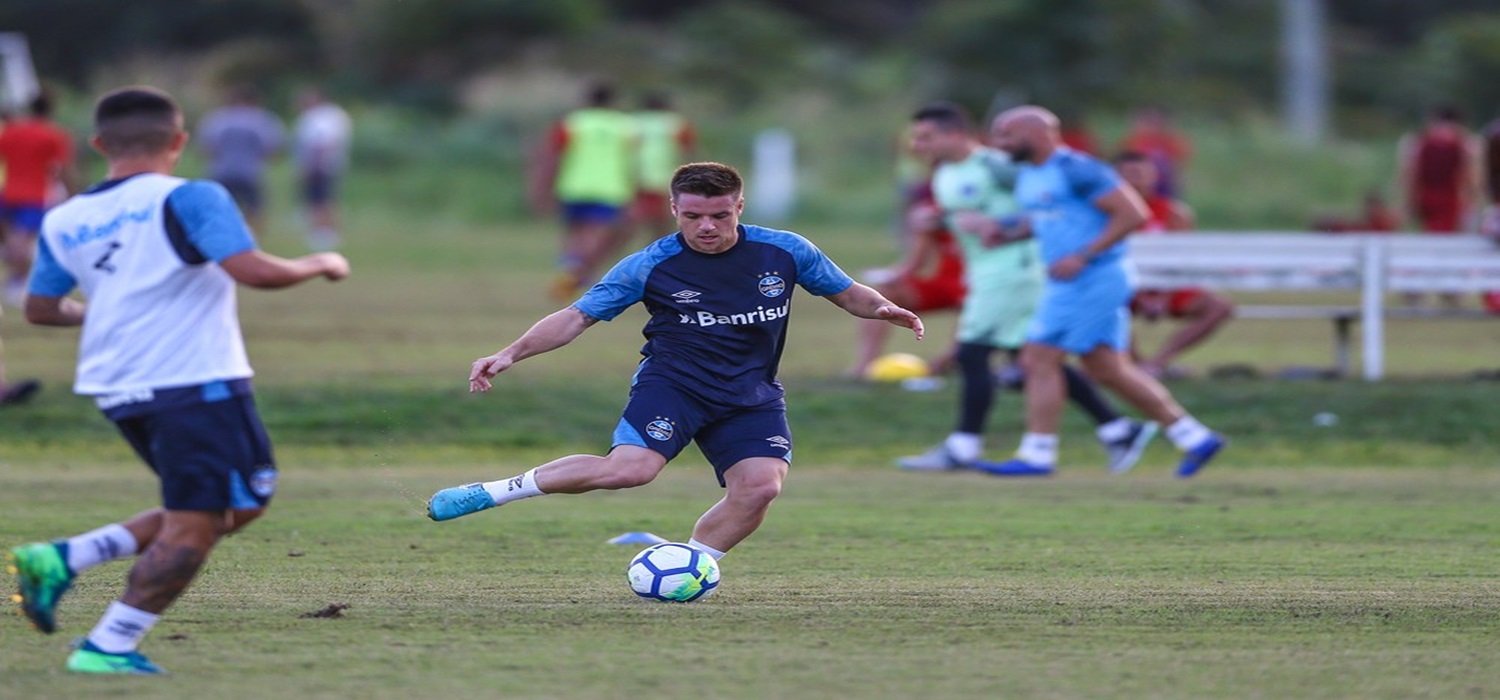 Ramiro treina em Recife e pode reforçar o Grêmio contra o Sport