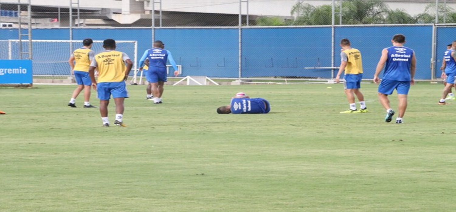 Maicon dá susto, e Madson fica fora de time titular em treino do Grêmio