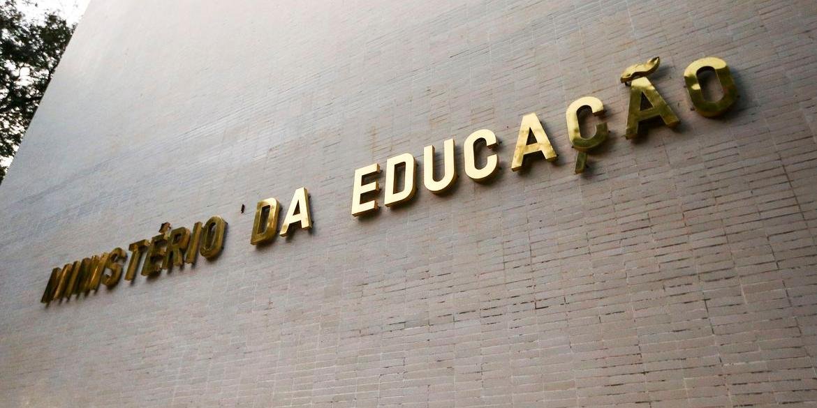 MEC publica edital de adesão ao Sisu 2022