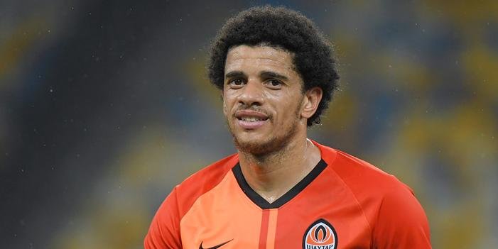 Taison deve ser inscrito pelo Inter na fase de grupos na Libertadores