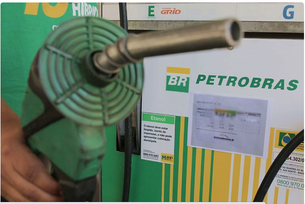 Petrobras reduz preço da gasolina pela segunda vez seguida a partir de sexta-feira