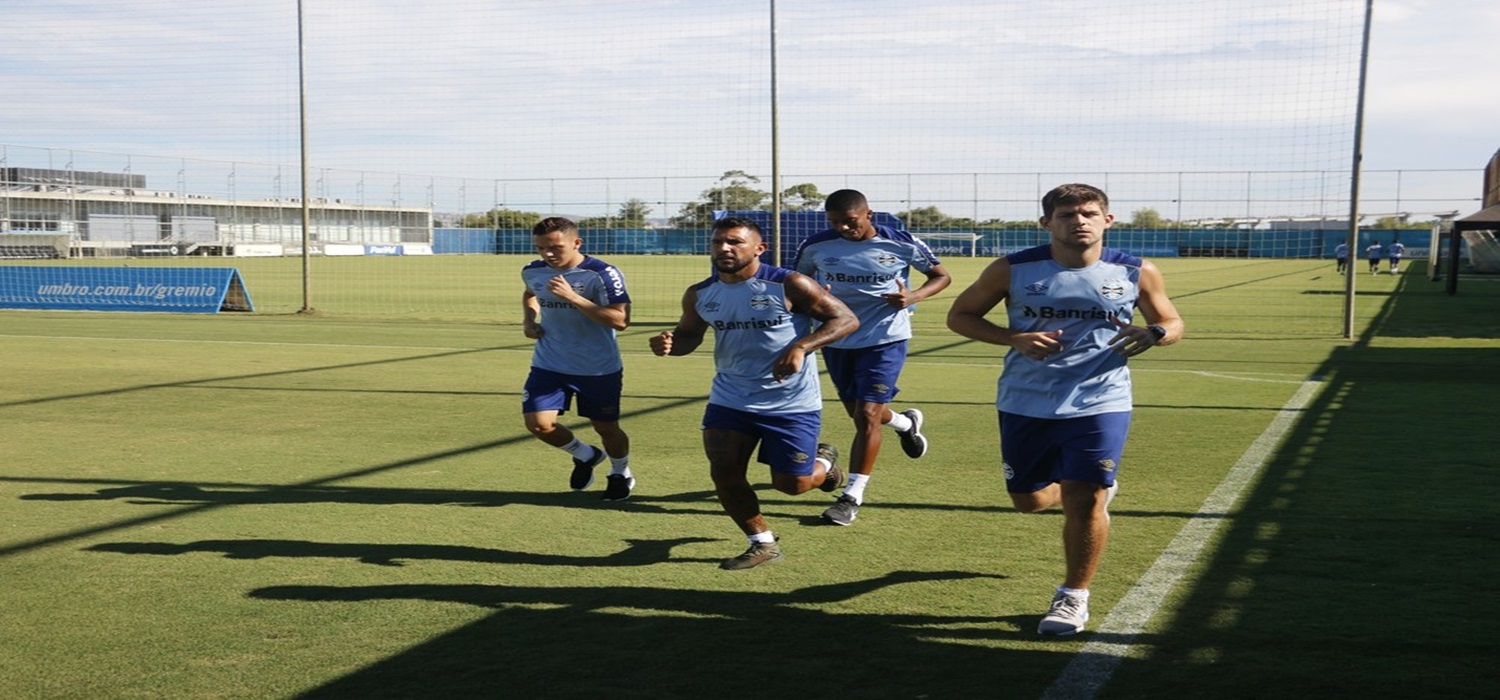 Ainda sem Renato, grupo do Grêmio faz treino físico em reapresentação