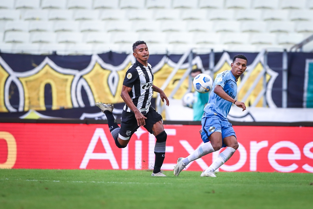 Na estreia no Brasileirão, Grêmio é superado pelo Ceará