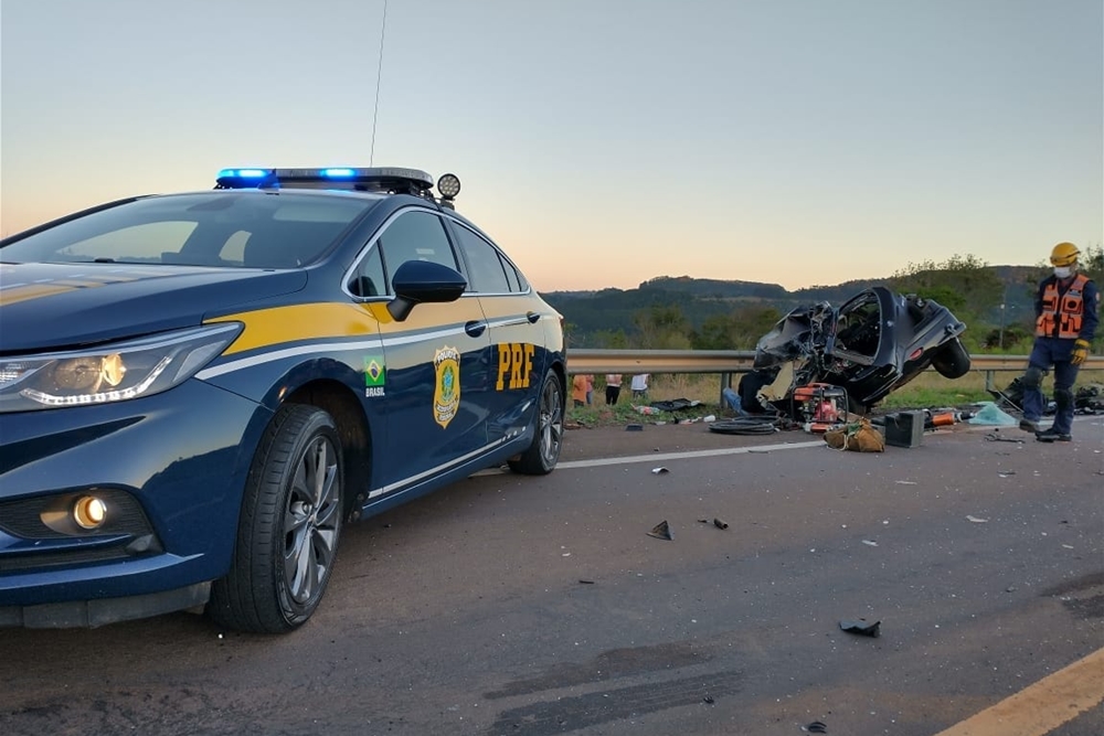 PRF atende acidente com morte na BR-153 em Erechim