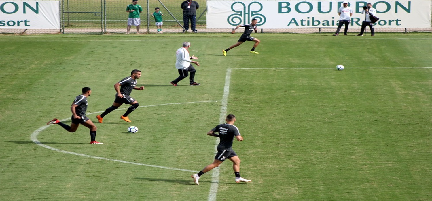 Sem Damião, Odair aposta em ataque móvel para Pottker encerrar 