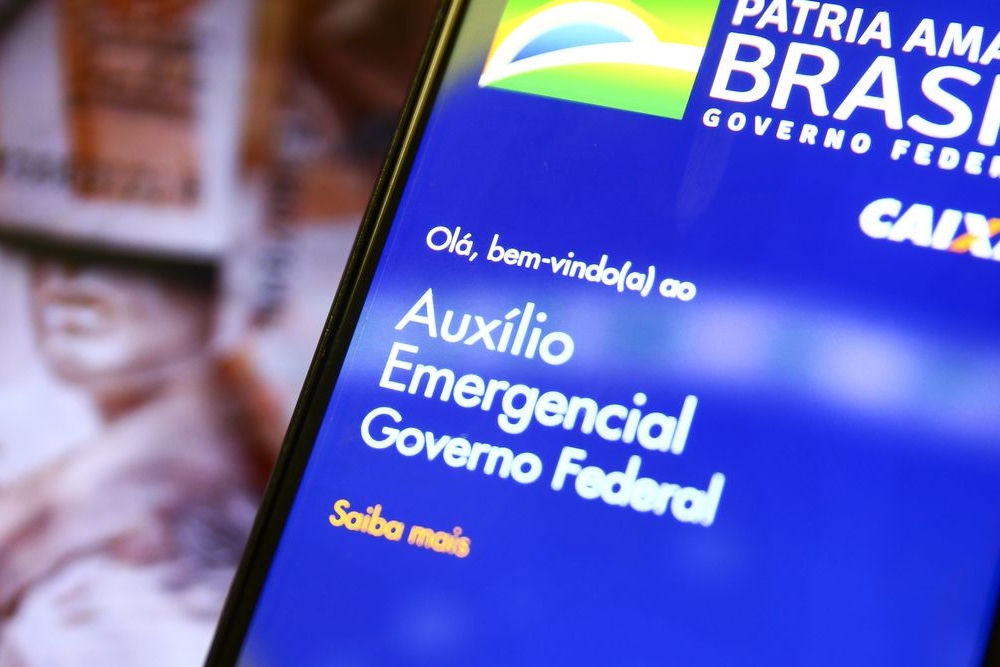 Prorrogação do Auxílio Emergencial libera R$ 600 para mães solteiras até dezembro