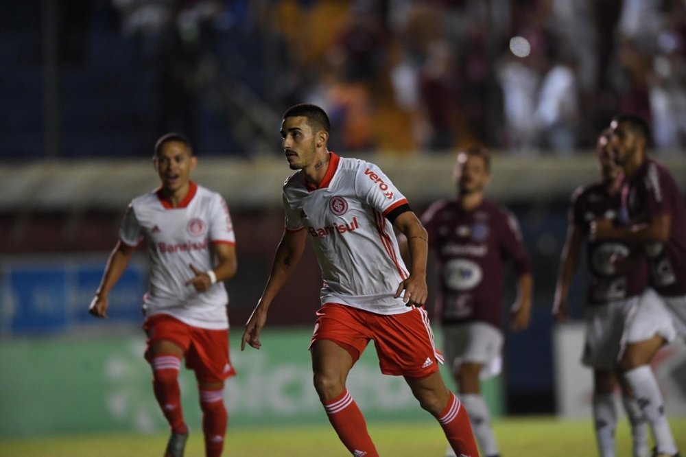 Domingo de confronto no Beira-Rio