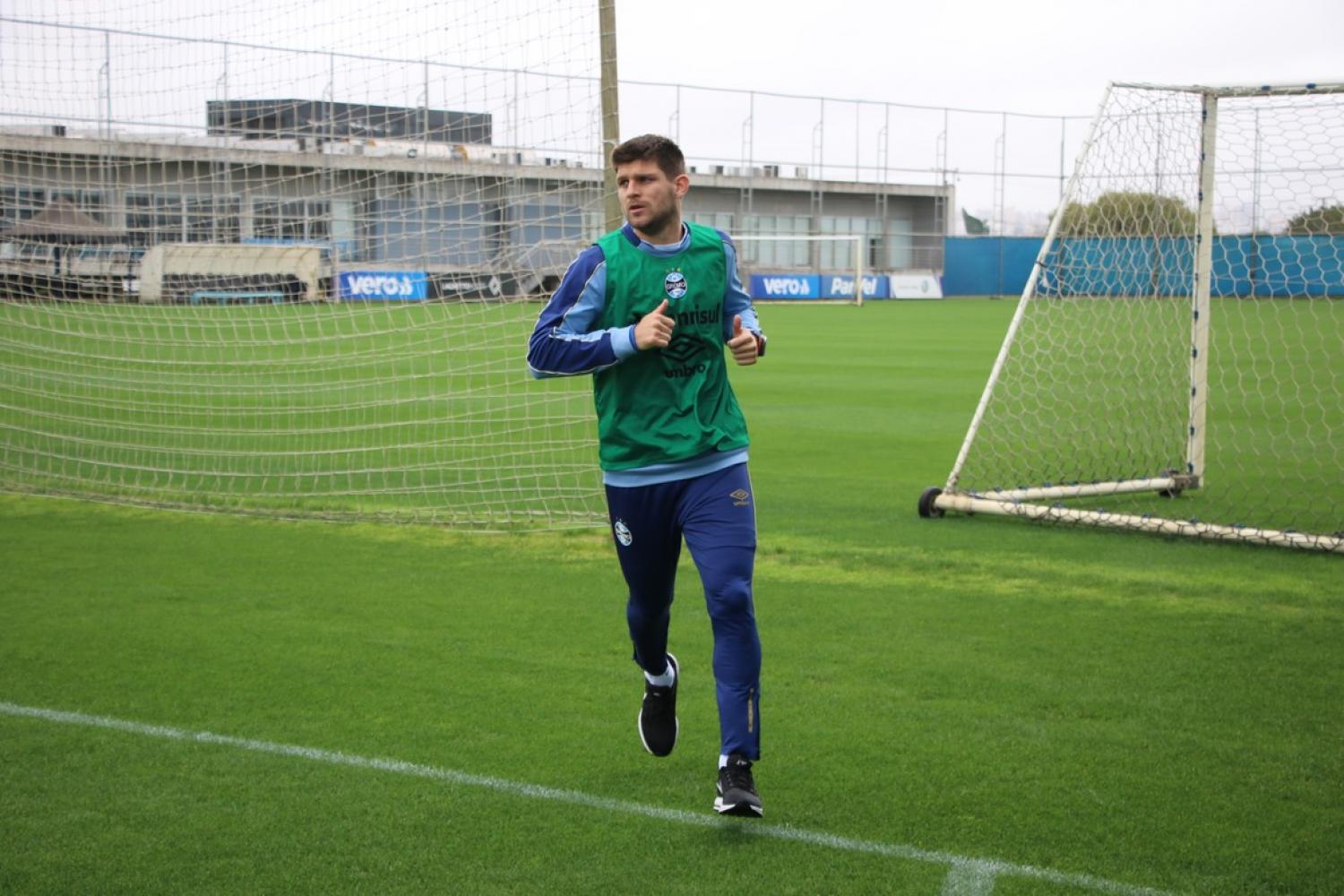 Kannemann volta aos treinos, e reservas do Grêmio fazem coletivo sem presença de André