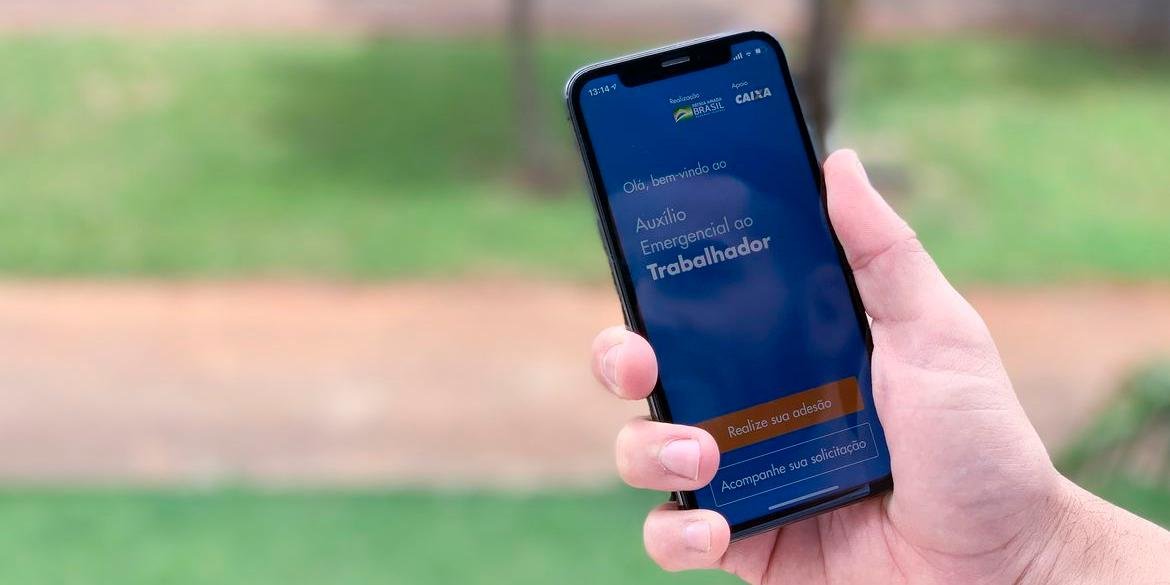Governo notifica mais 1 milhão para devolver o auxílio emergencial