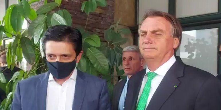 Bolsonaro e Nunes fecham acordo e Campo de Marte será da União