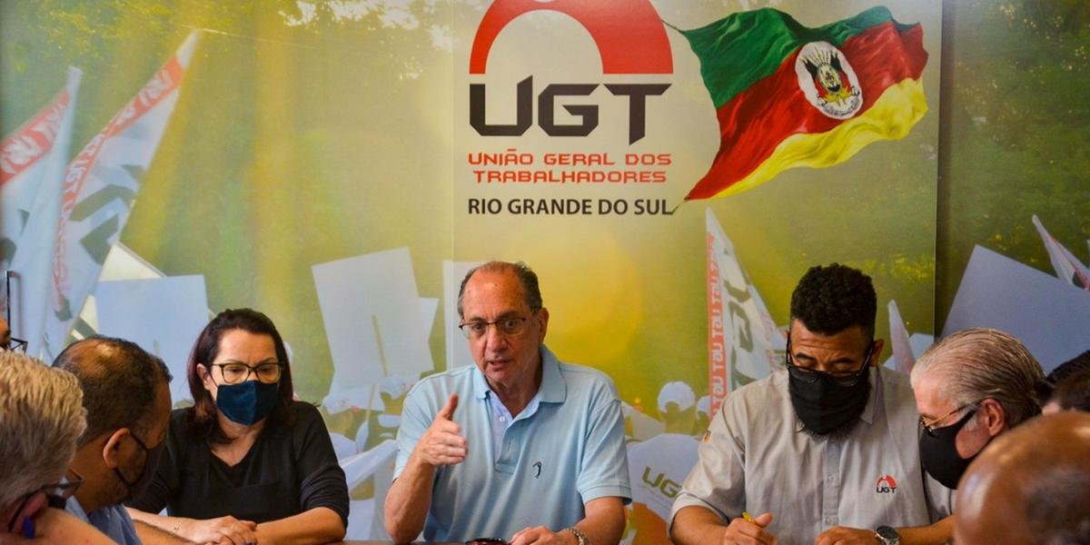 União Geral dos Trabalhadores lança em Porto Alegre cartilha sobre direitos trabalhistas