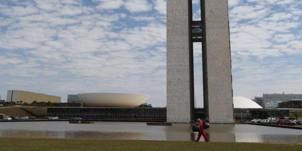 Congresso: semana tem Marco de Garantias e preço dos combustíveis