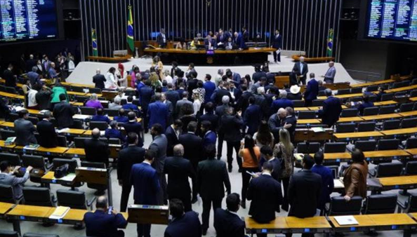 Câmara aprova Marco Temporal e impõe nova derrota ao governo