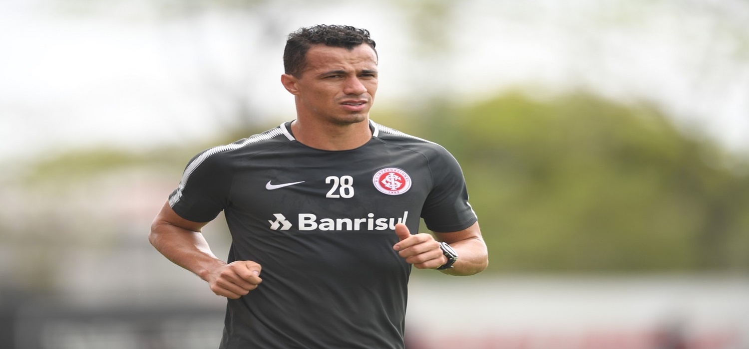 Inter avança em tratativas e espera definir permanências de Damião e Wellington Silva