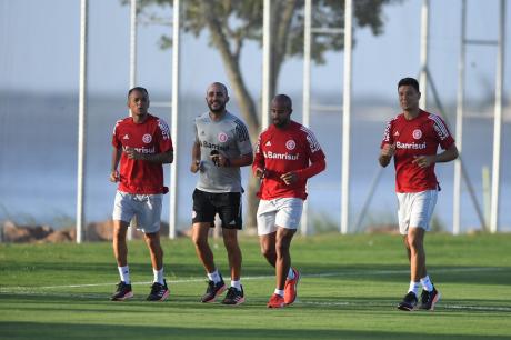 Com Edenilson e Cuesta na academia, Inter se reapresenta após empate na Libertadores