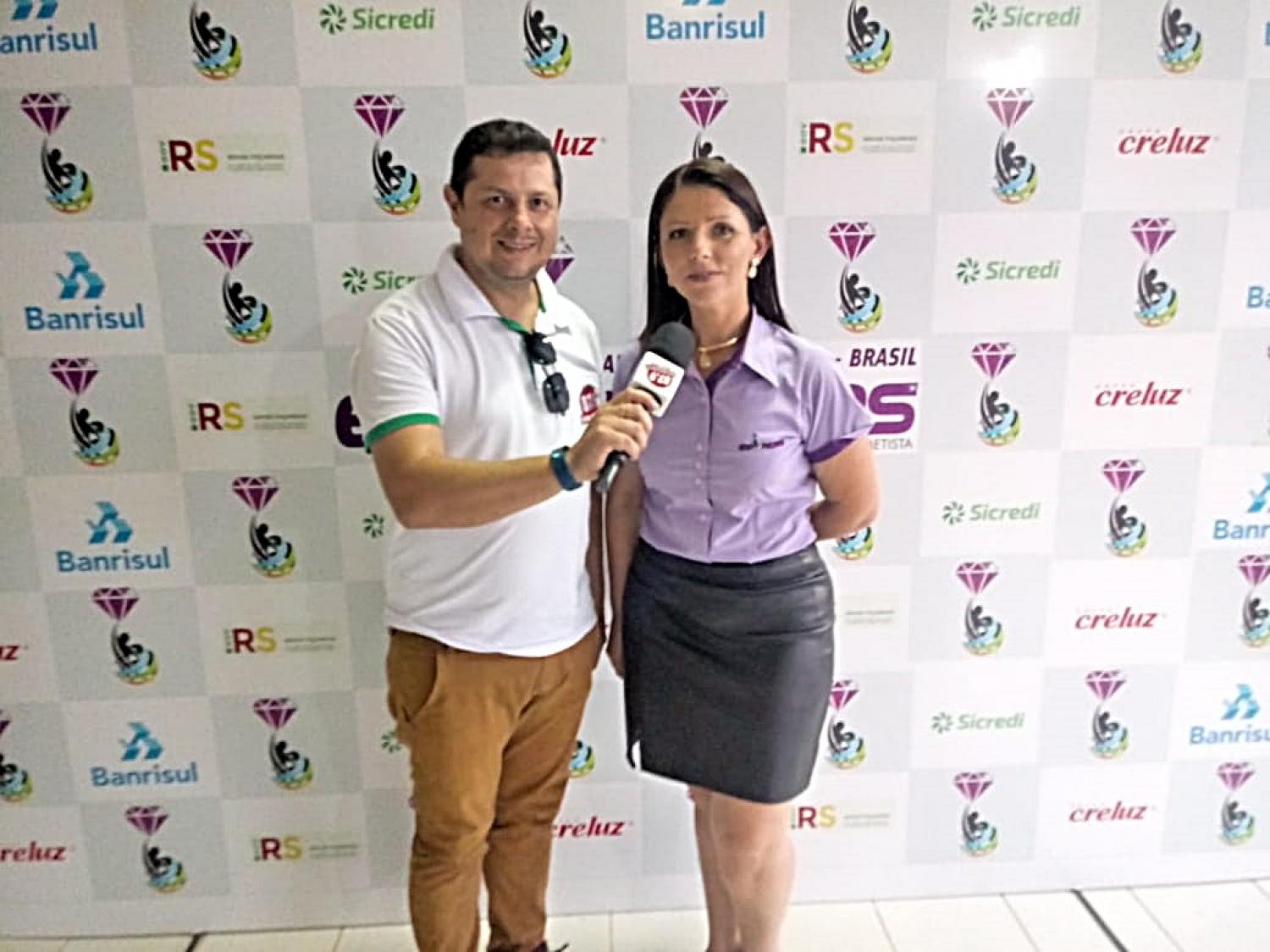 EQUIPE DA RADIO COMUNIDADE DE ALPESTRE FAZ COBERTURA DA EXPOPEDRAS 2020