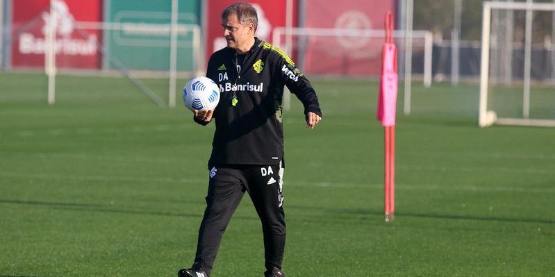 Aguirre terá reforços e tempo para treinar o Inter