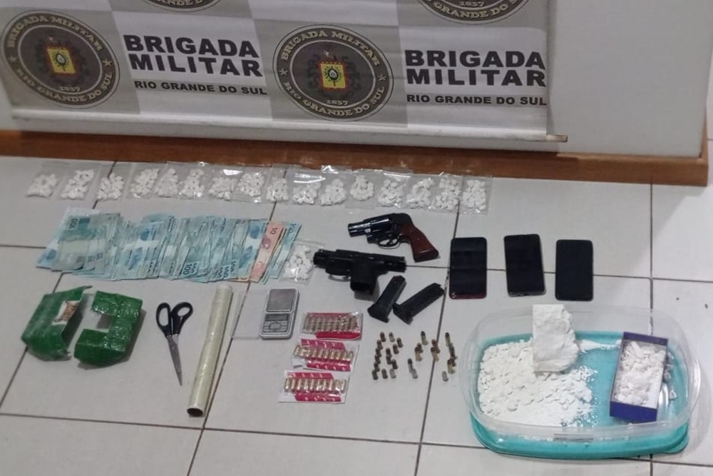 Brigada Militar efetua prisão de traficante e grande apreensão de cocaína em Passo Fundo