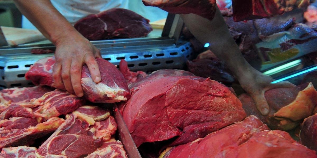 Preço das carnes subiu mais de quatro vezes acima da inflação oficial em quase três anos