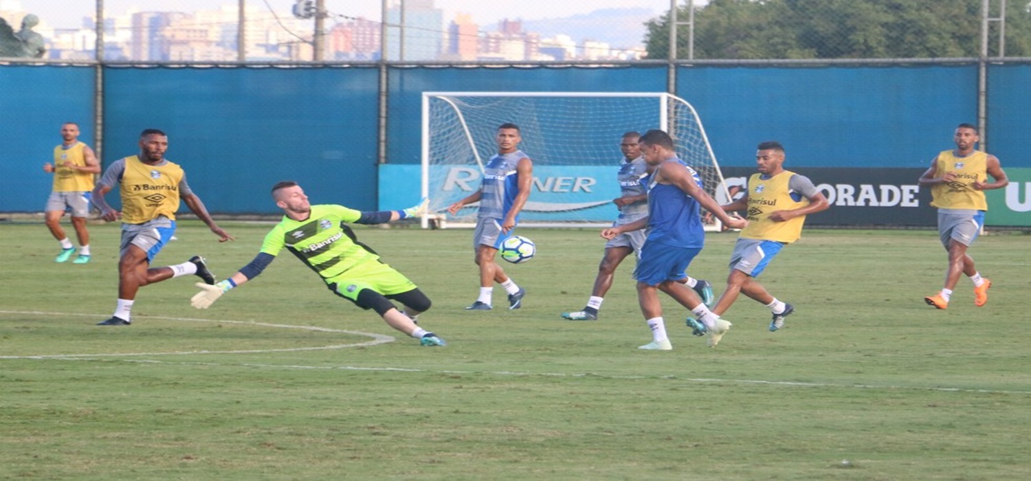 Grêmio treina após empate com o Atlético-PR e tem retorno de Thonny Anderson