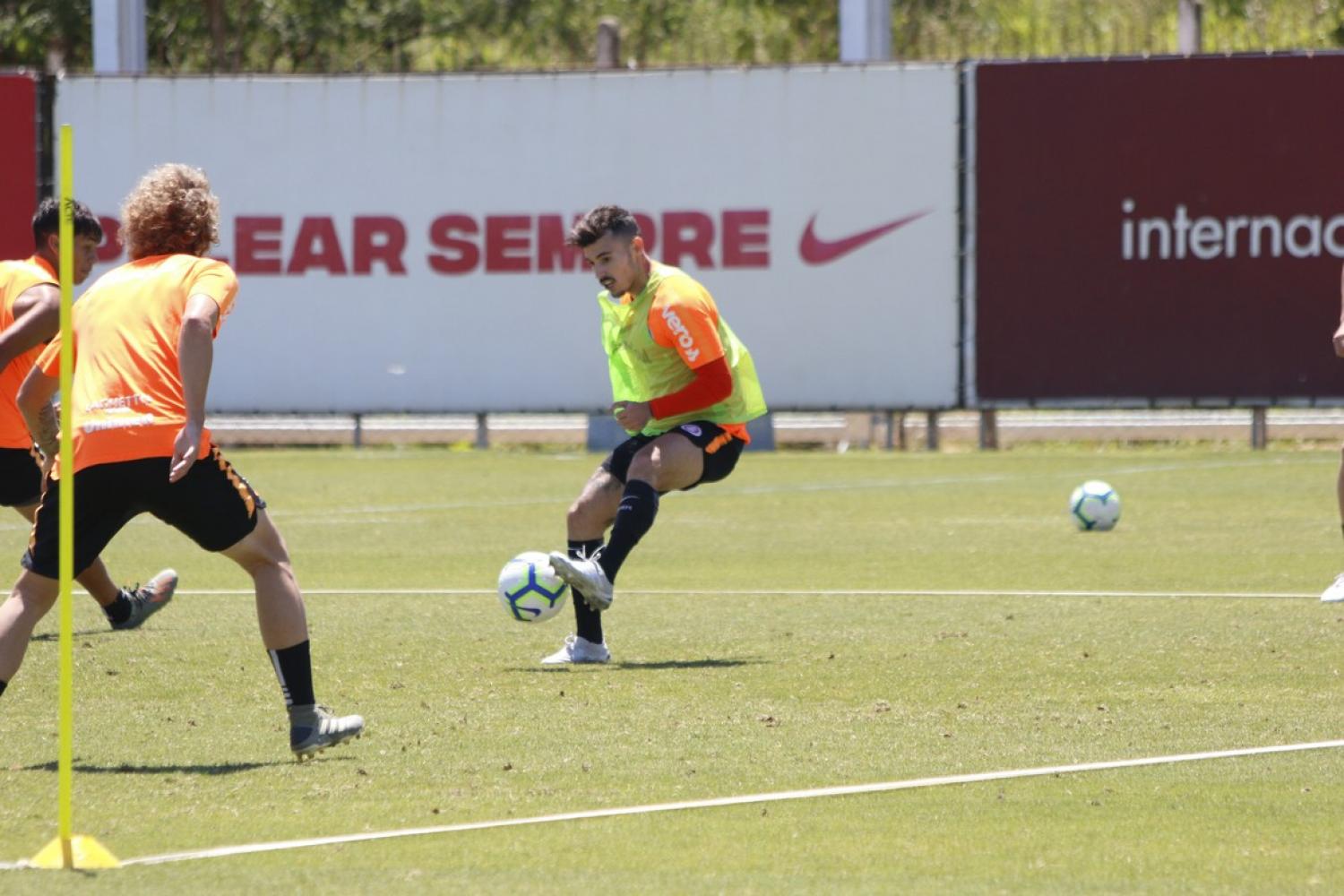 Inter x São Paulo: recuperado, Zeca participa de treino com reservas; D'Ale deve voltar ao time