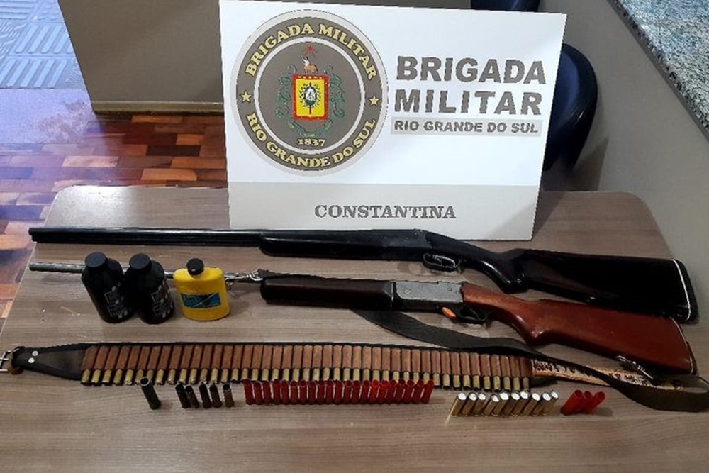 BM apreende armas e munições em ocorrência Maria da Penha em Constantina