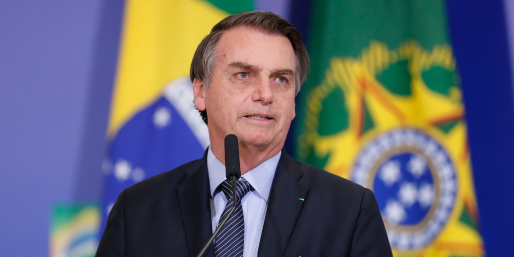 Bolsonaro afirma que tem vontade de privatizar a Petrobras e que estuda viabilidade com equipe