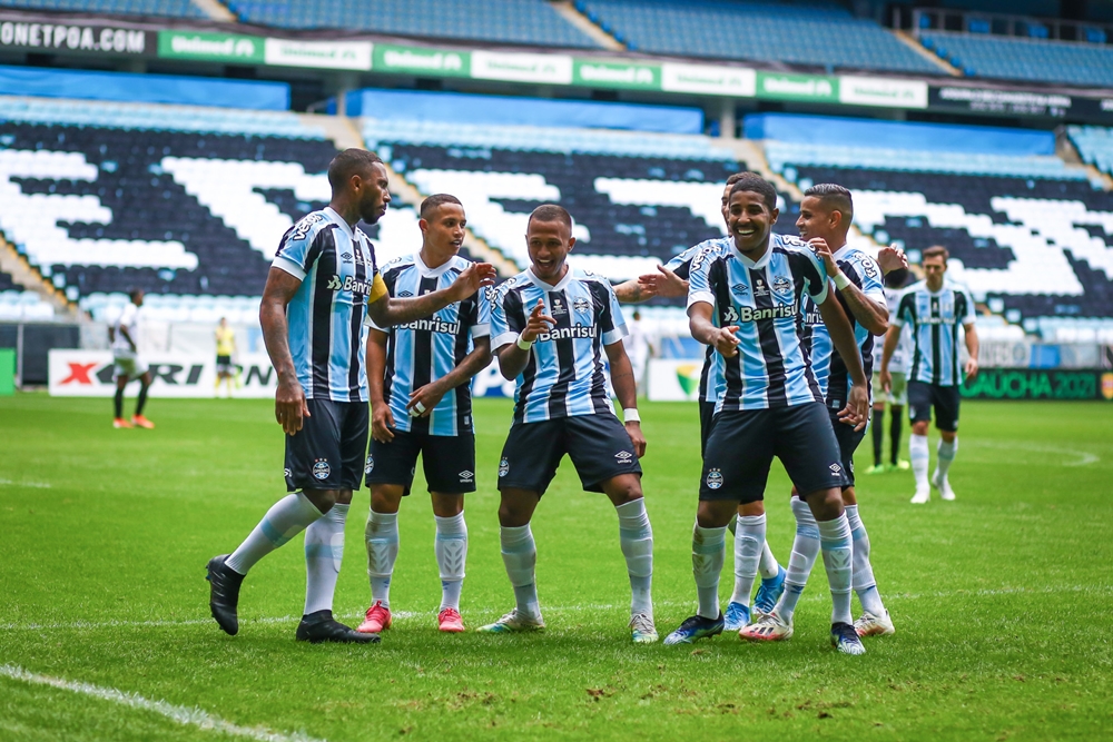 Grêmio goleia o Santa Cruz e é bicampeão da Recopa Gaúcha