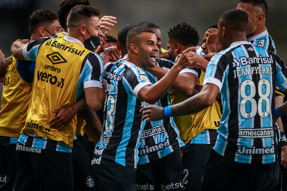 Grêmio supera o Juventude e volta a vencer no Brasileirão