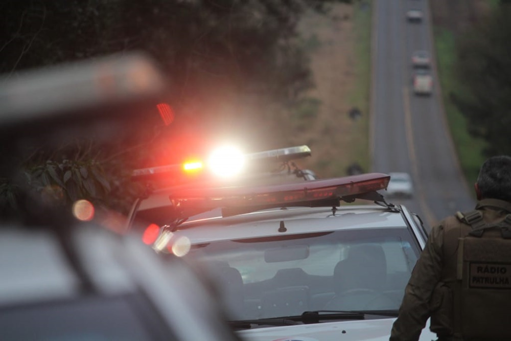 Caminhoneiro é rendido em assalto no Oeste de SC e solto horas depois no Paraná