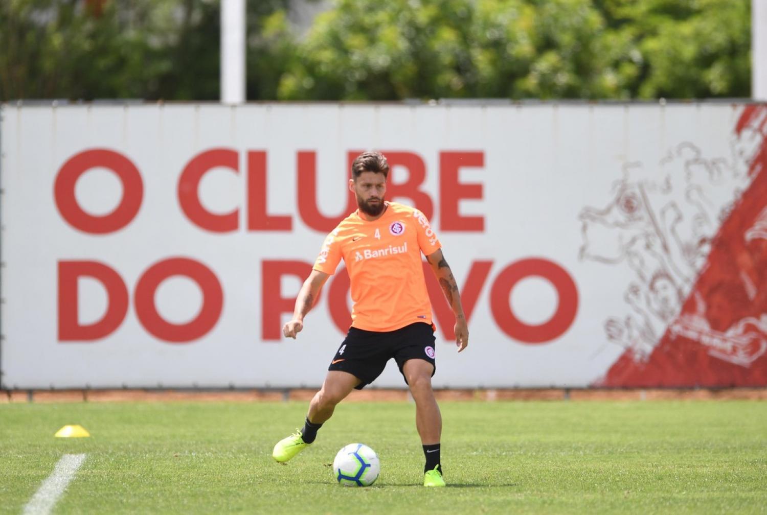 Corinthians x Inter: sem D'Ale, Zé Ricardo testa Sobis como jogador mais avançado